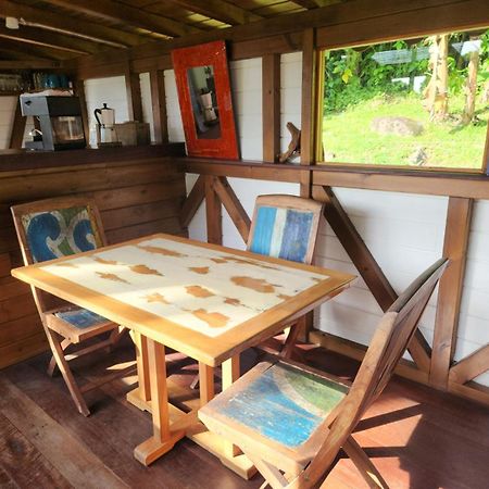 Les Bananes Vertes Ecolodges Saint-Claude Exterior foto