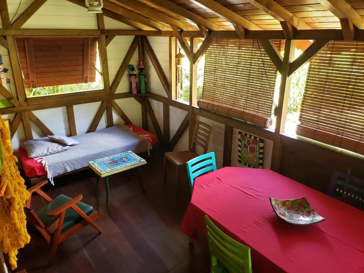 Les Bananes Vertes Ecolodges Saint-Claude Exterior foto